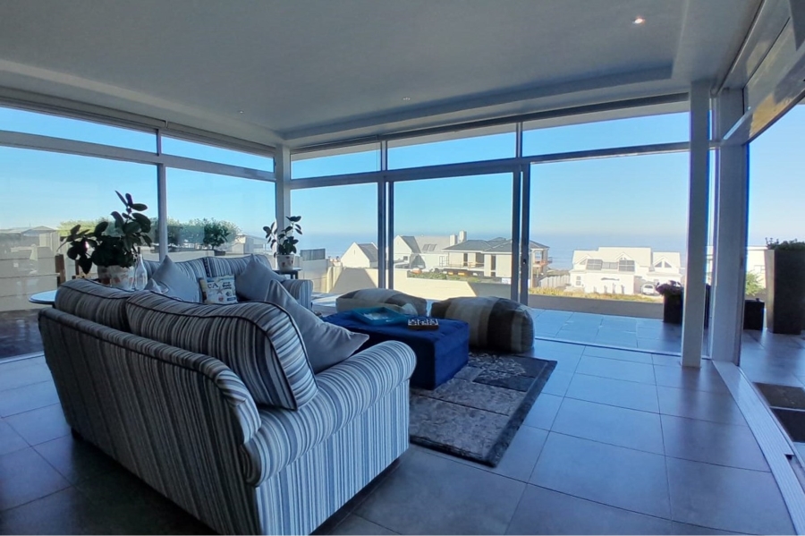 4 Bedroom Property for Sale in Yzerfontein Western Cape